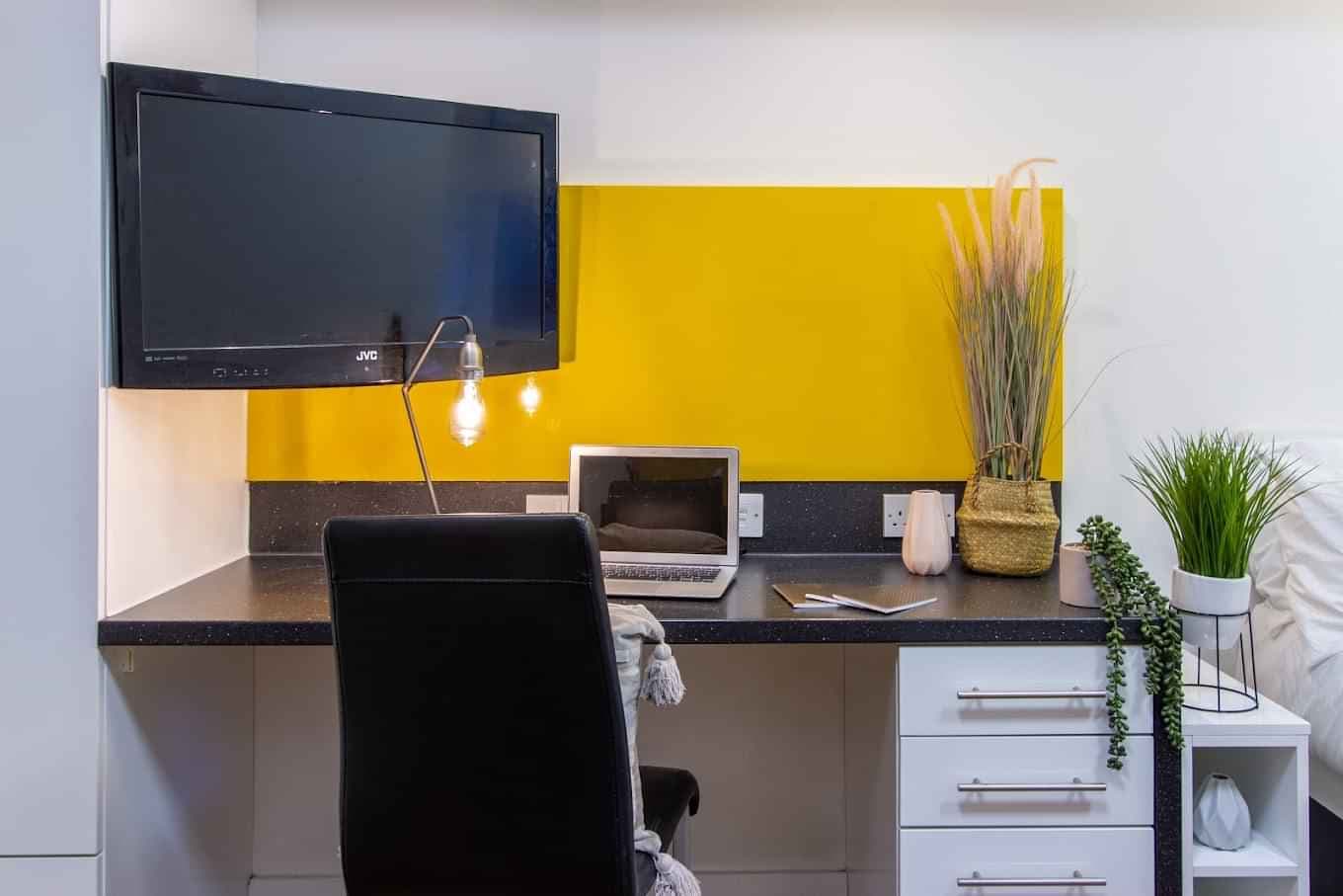 Bronze Studio - Image 11