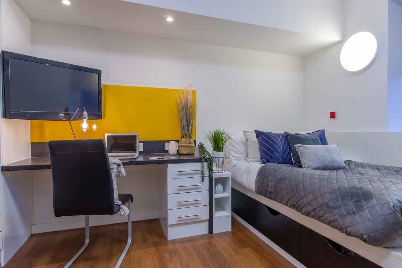 Bronze Studio - Image 5