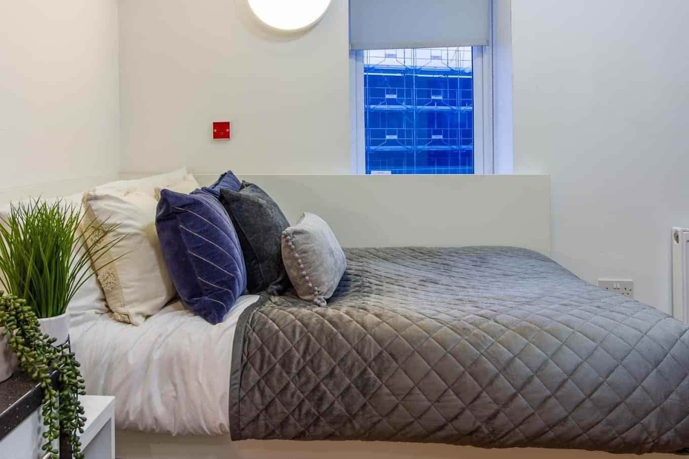 Bronze Studio - Image 9