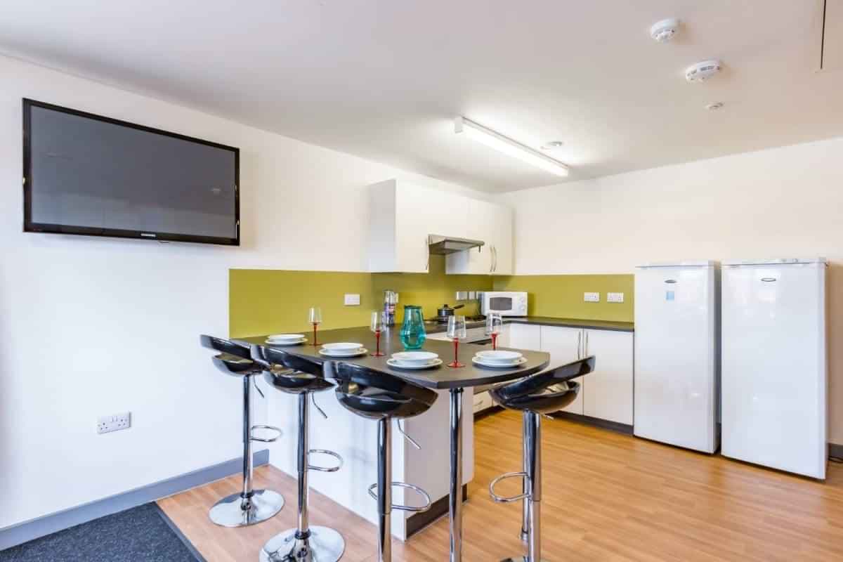 4 Bed Ensuite - Image 3