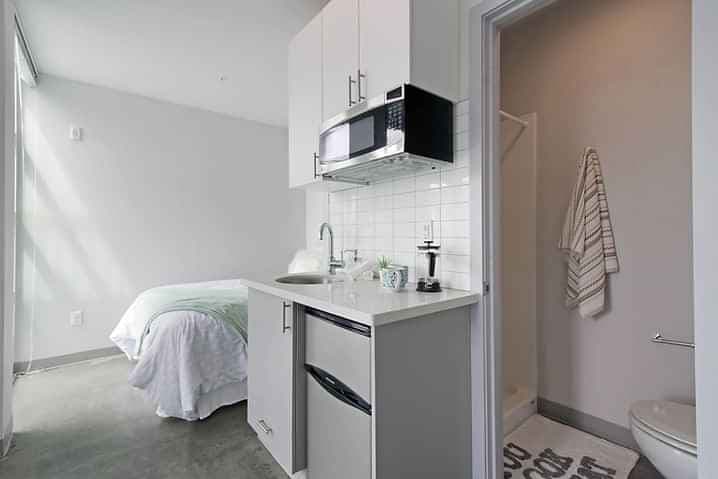 Studio - Image 2