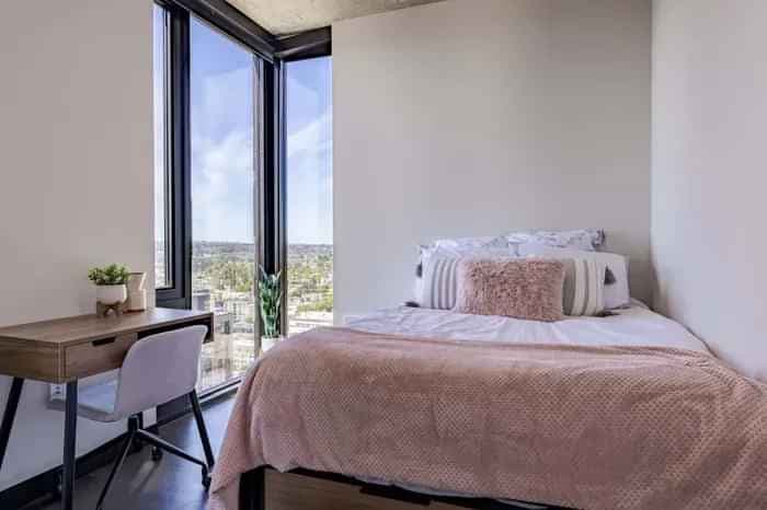 2 Bedroom 2 Bathroom A - Image 1