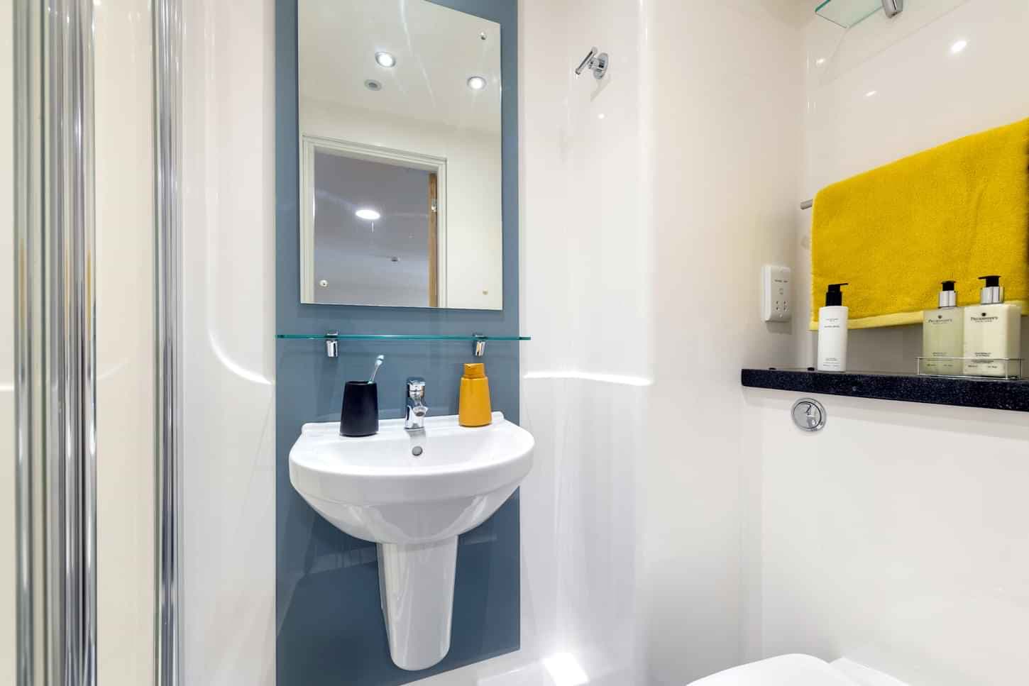 Gold Plus Studio - Image 12