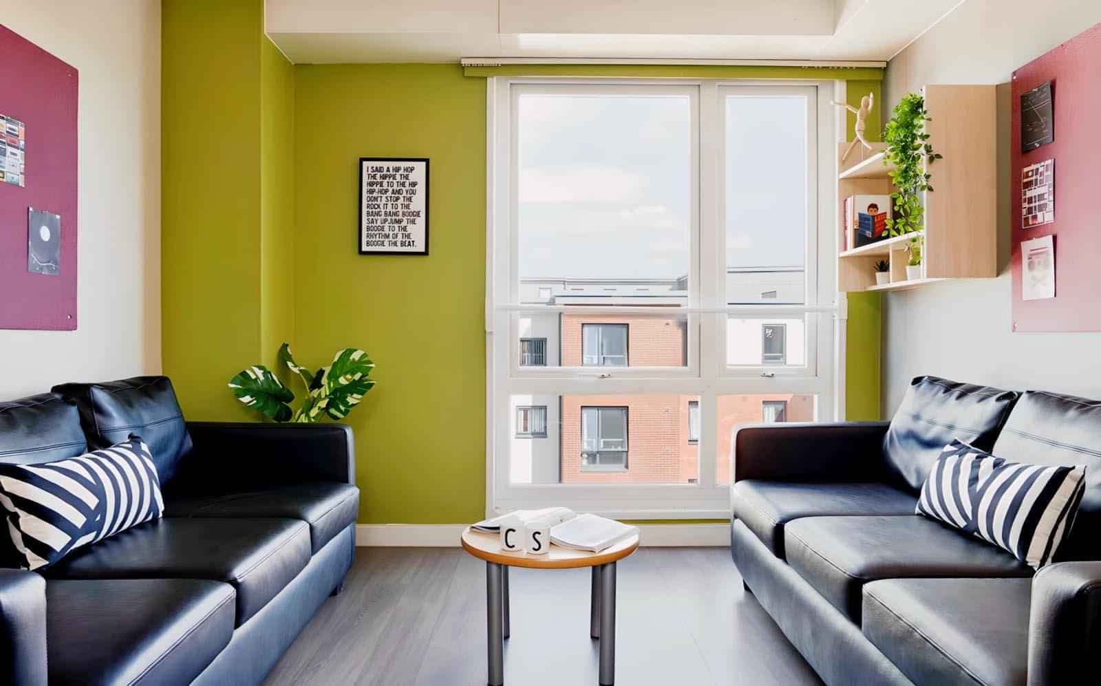 Premium En-suite - Image 3