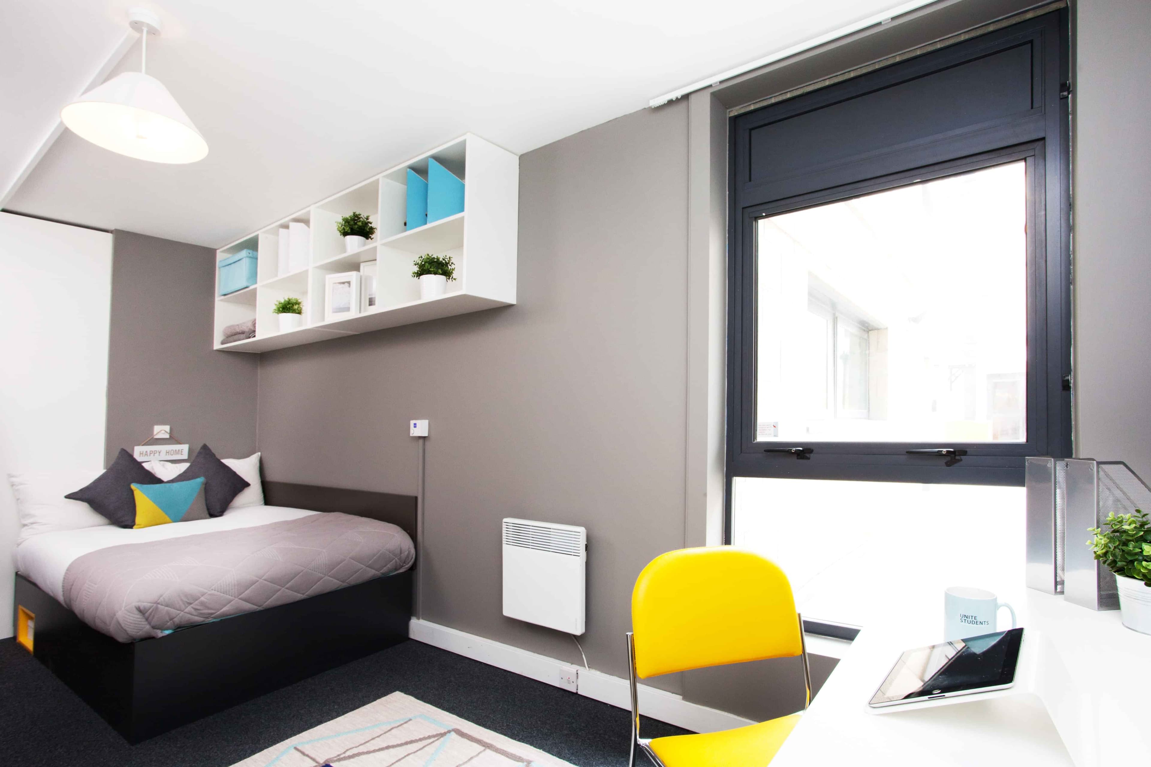 Basic Ensuite - Image 4