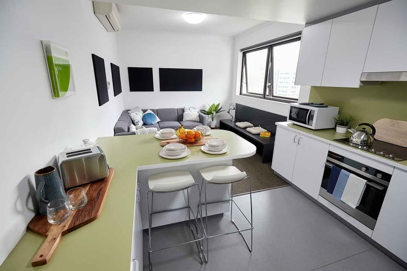 Twin Bunk, Single Bed, 8 Bed Apartment - Image 3