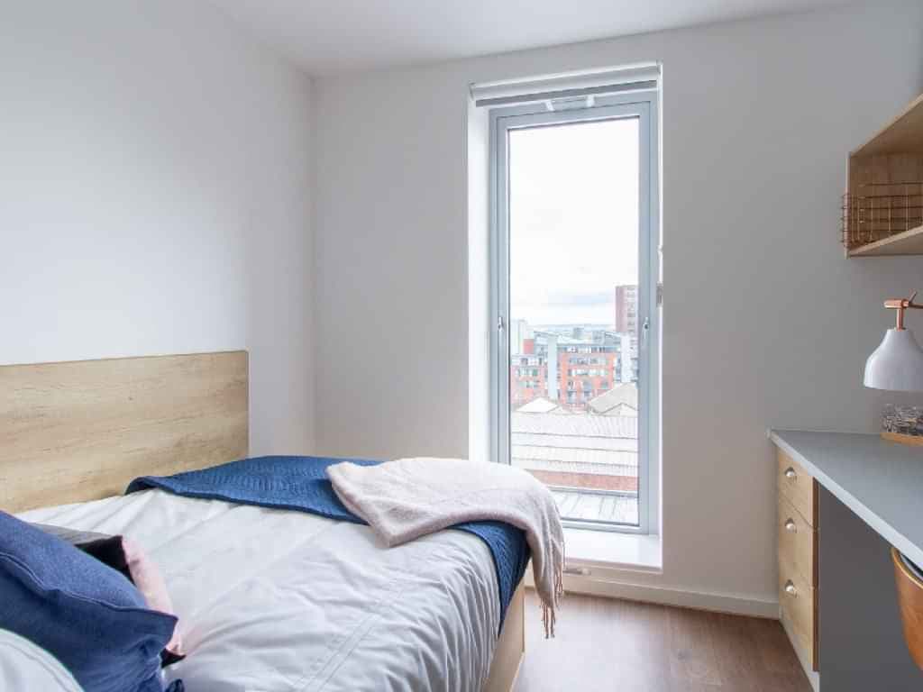 Platinum En Suite - Image 2