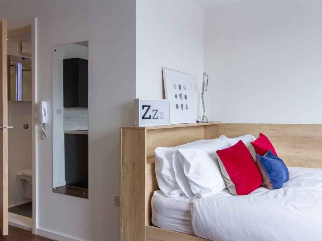 Gold Studio - Image 7