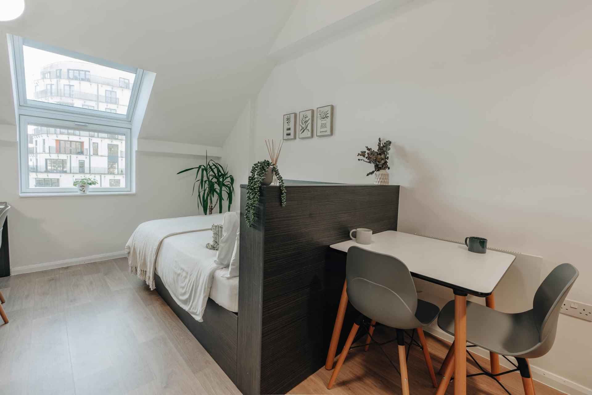 Silver Studio - Image 8