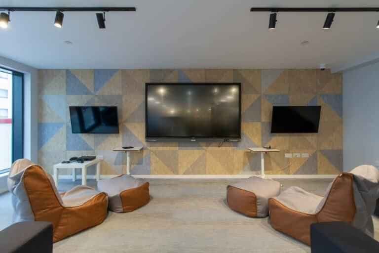 Silver Studio - Image 8