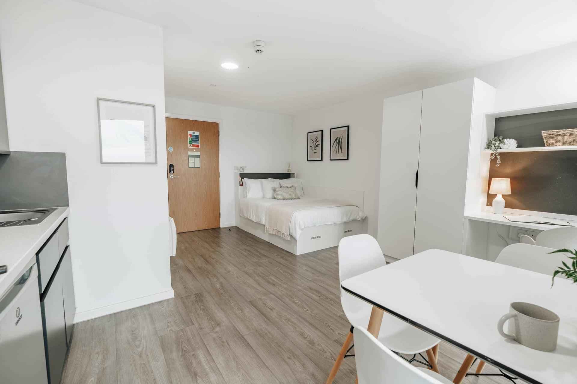 Platinum Studio - Image 8