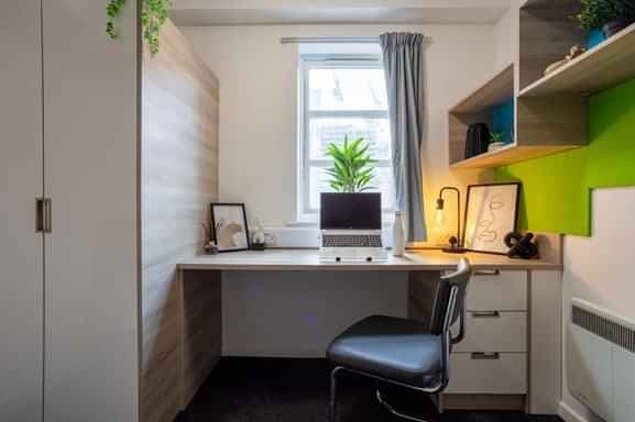 Silver Non Ensuite | 4 Bedroom Flat - Image 2