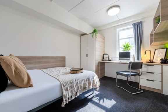 Silver Plus Non Ensuite | 4 Bedroom Flat - Image 2