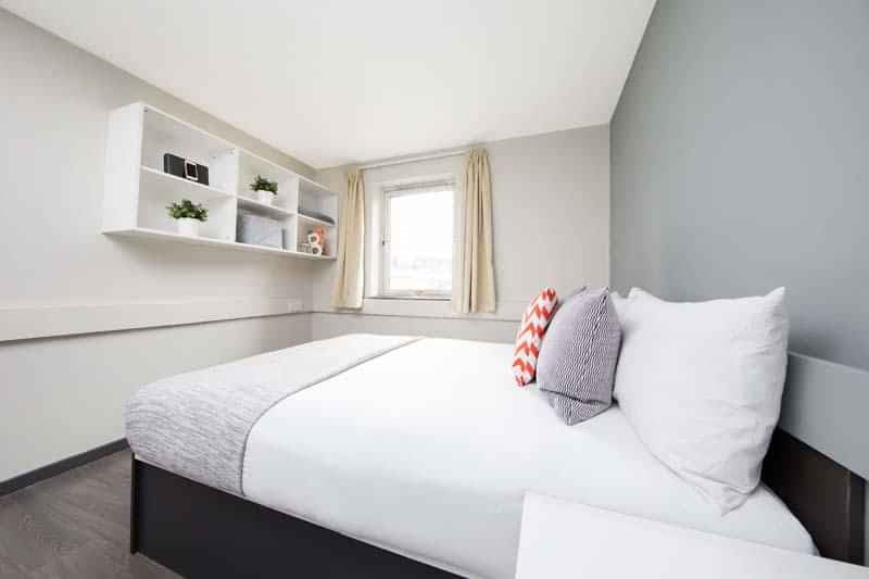 Classic One Bedroom Flat - Image 3