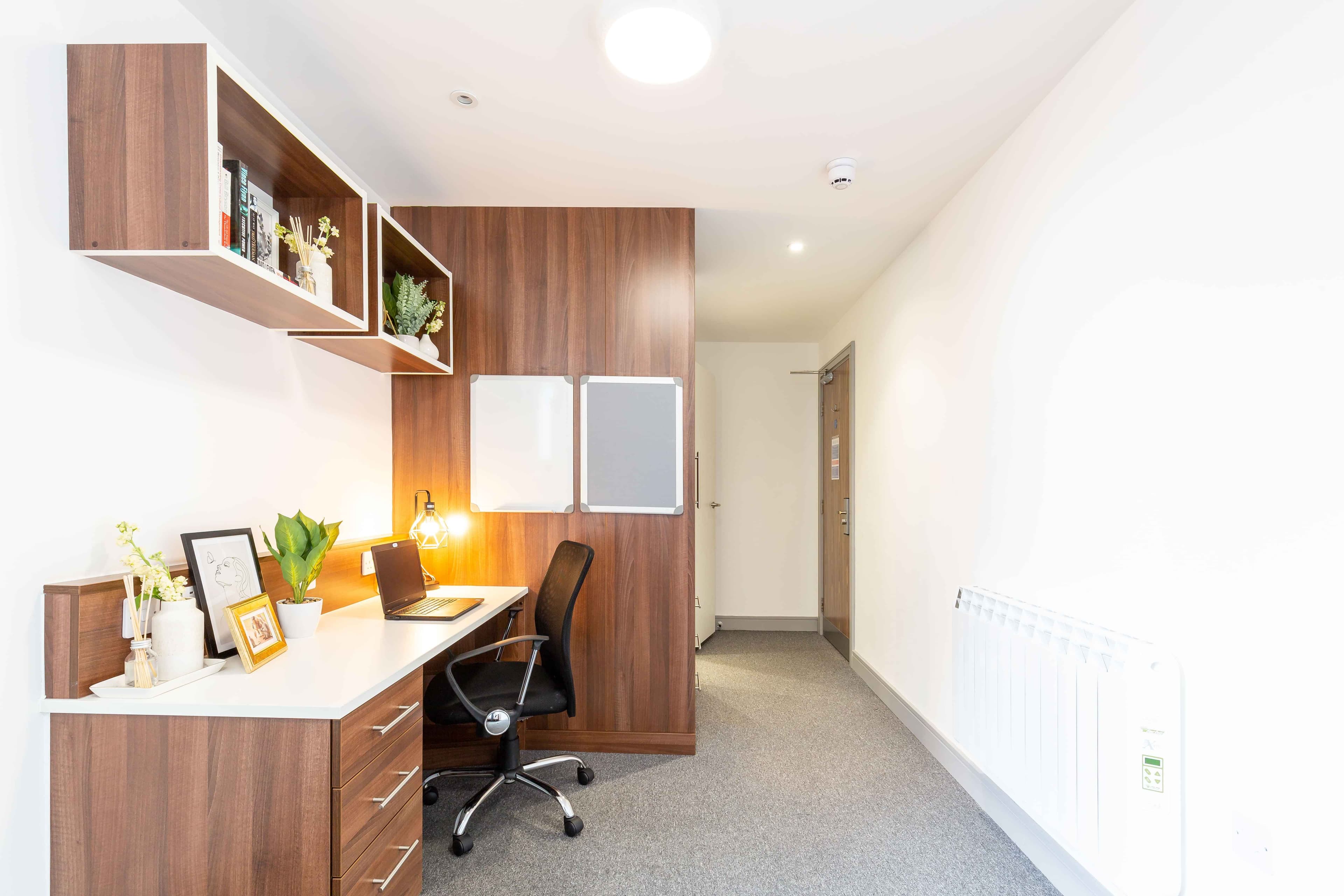 Premium Ensuite - Image 10