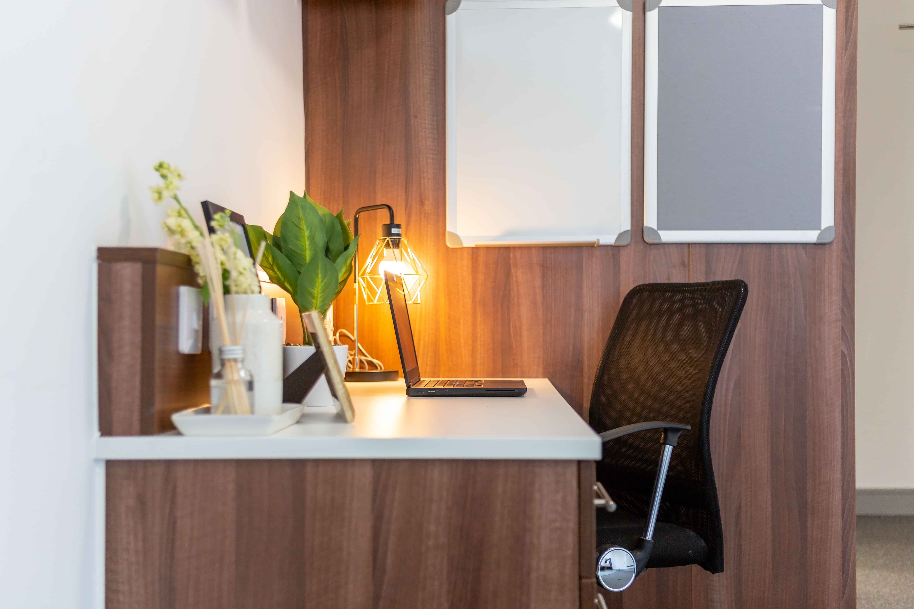 Premium Ensuite - Image 19