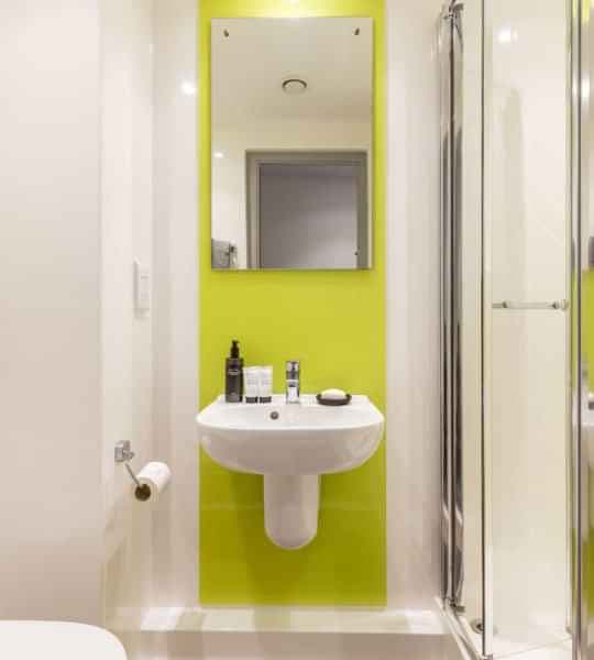 Standard Ensuite - Image 5