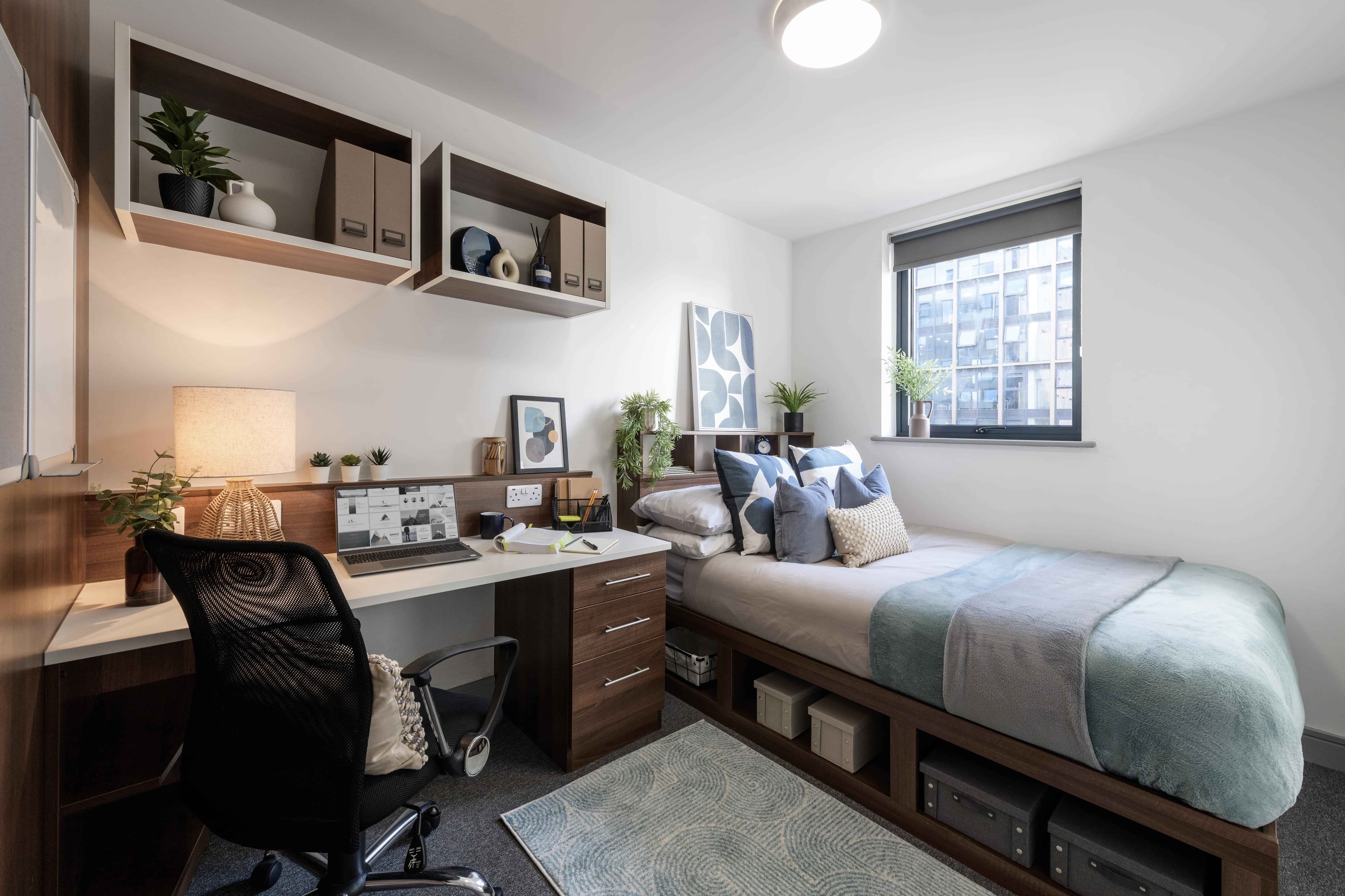 Standard Ensuite - Image 7