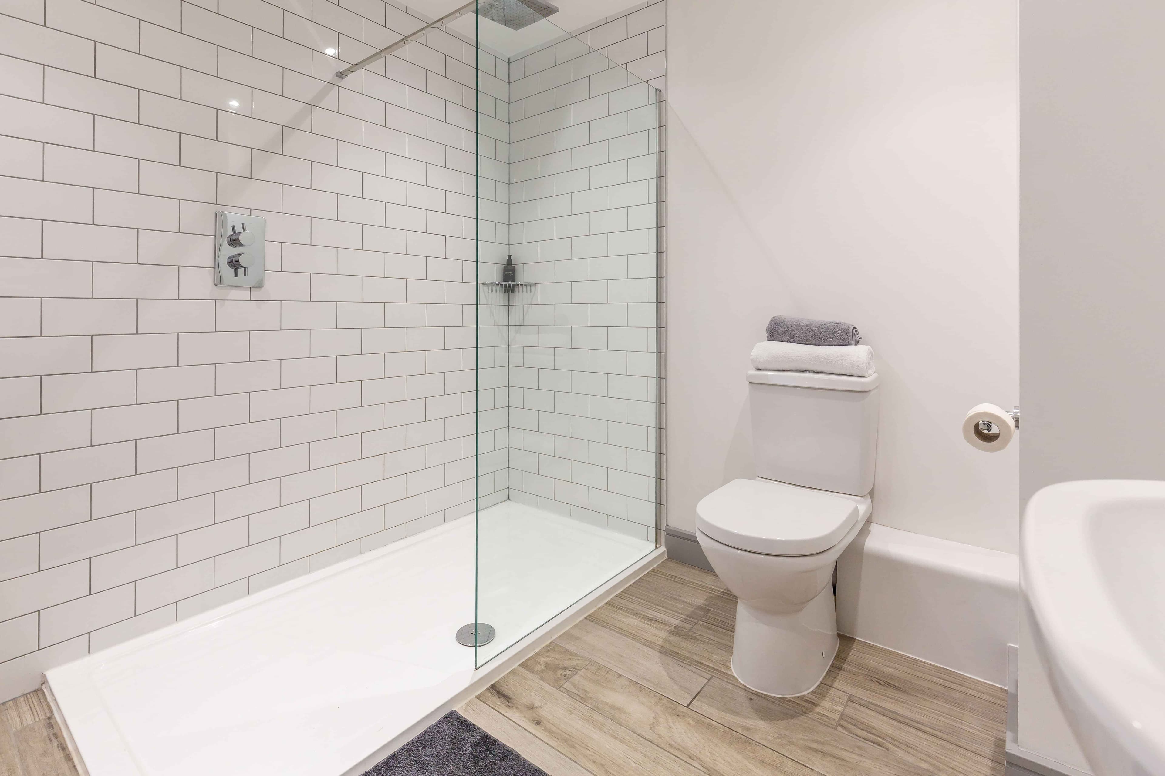 Standard Plus Studio - Image 17