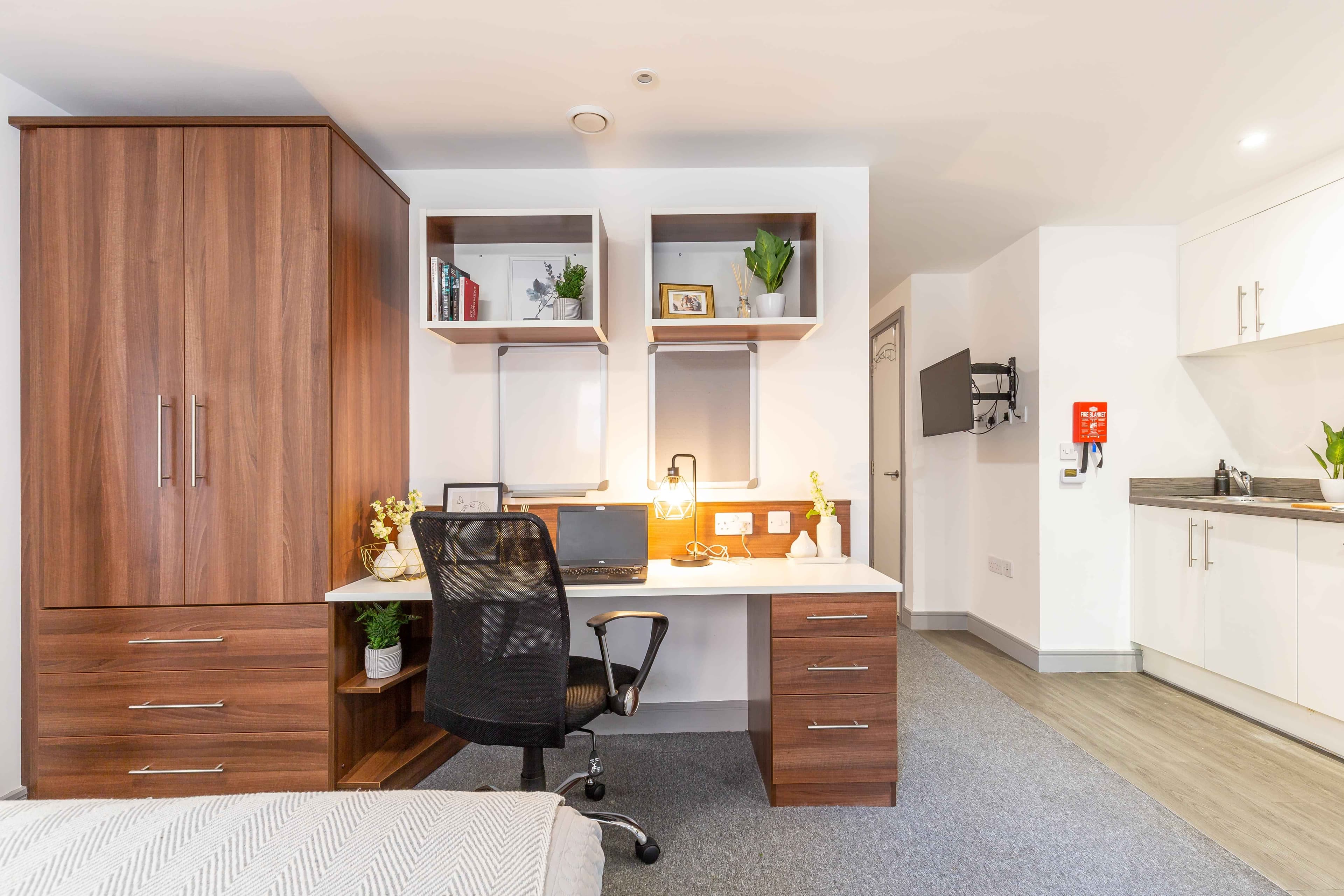 Premium Studio - Image 5