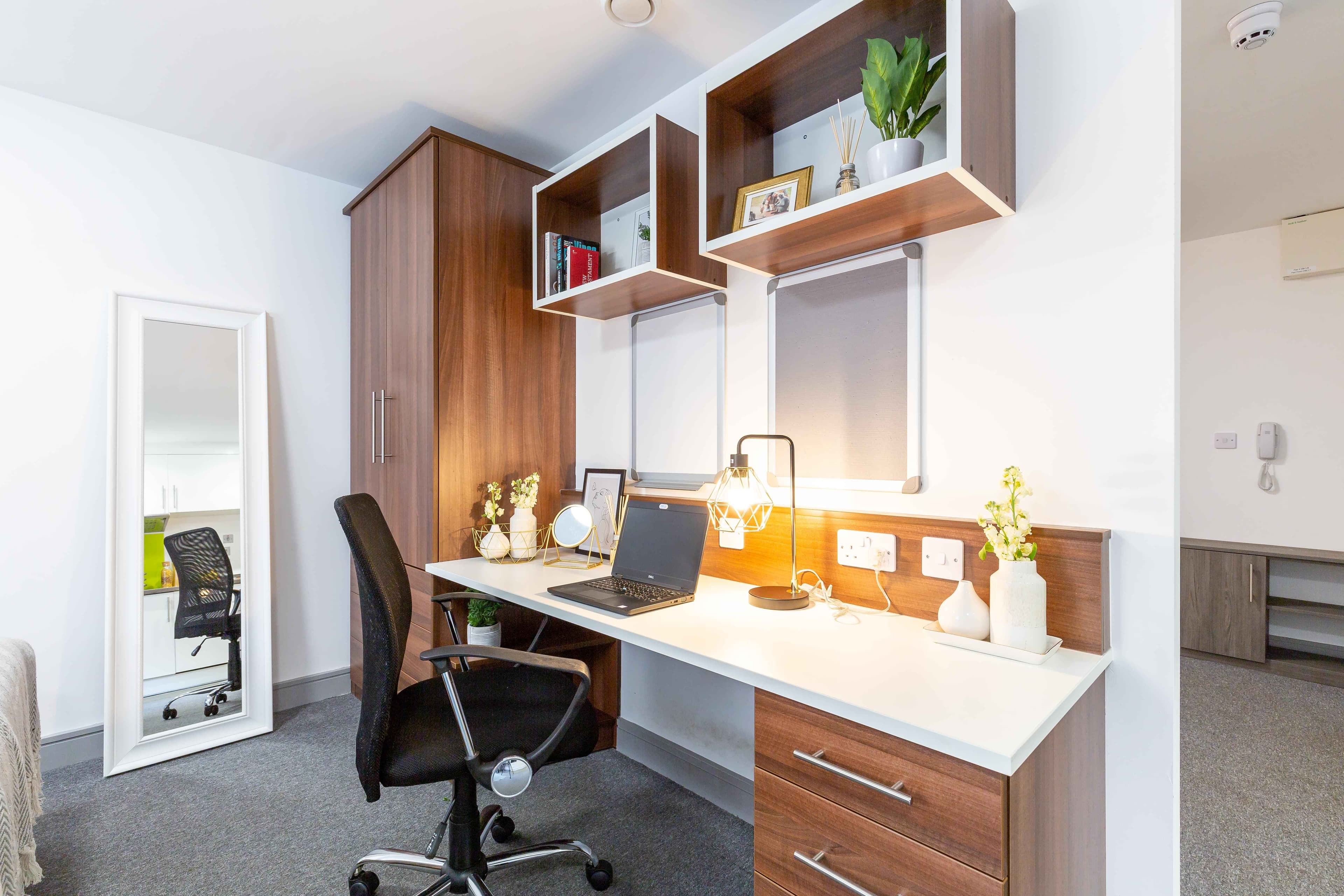 Premium Studio - Image 7