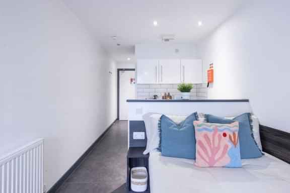 Premium Studio - Image 3