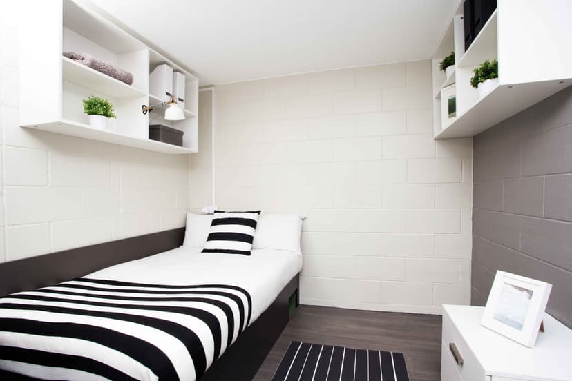 Premium Range 2 Non Ensuite - Image 1