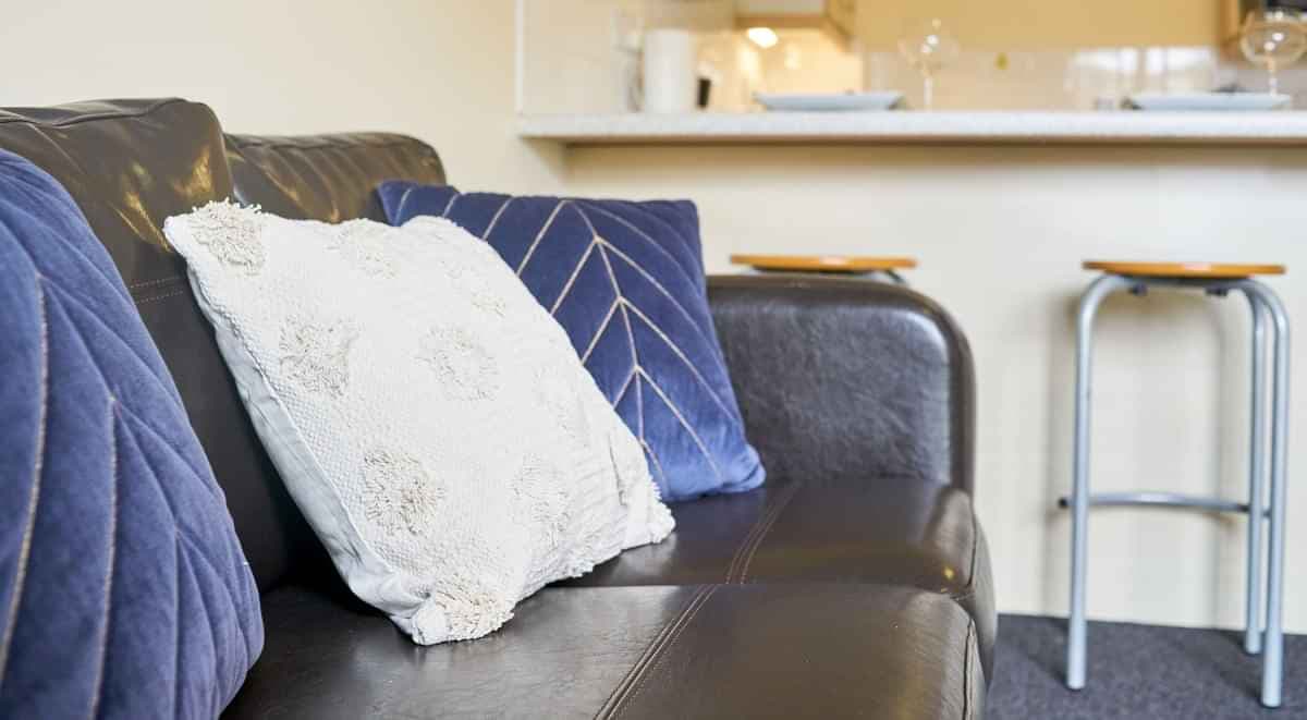 Deluxe Ensuite - Image 9