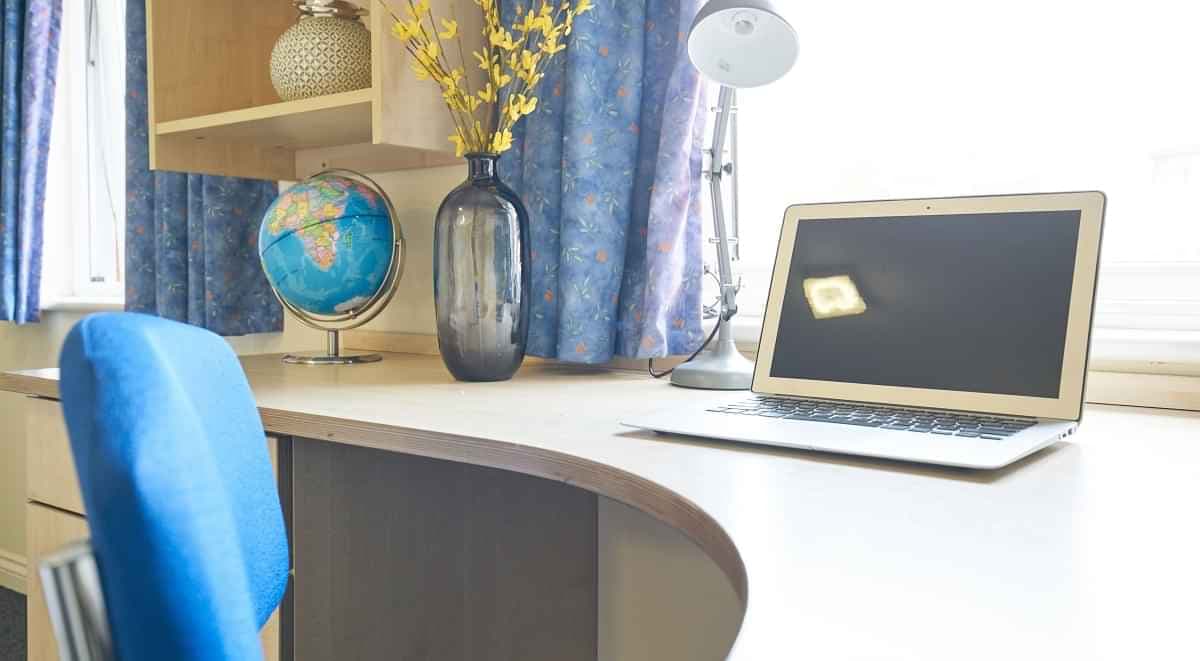 Deluxe Ensuite - Image 4