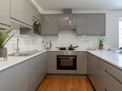 Platinum Ensuite - Image 7