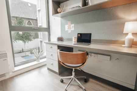 Silver Studio - Image 9