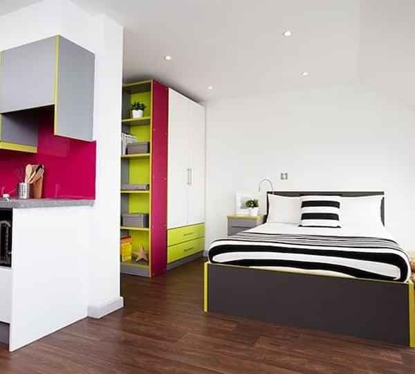 Studio Silver - Image 1