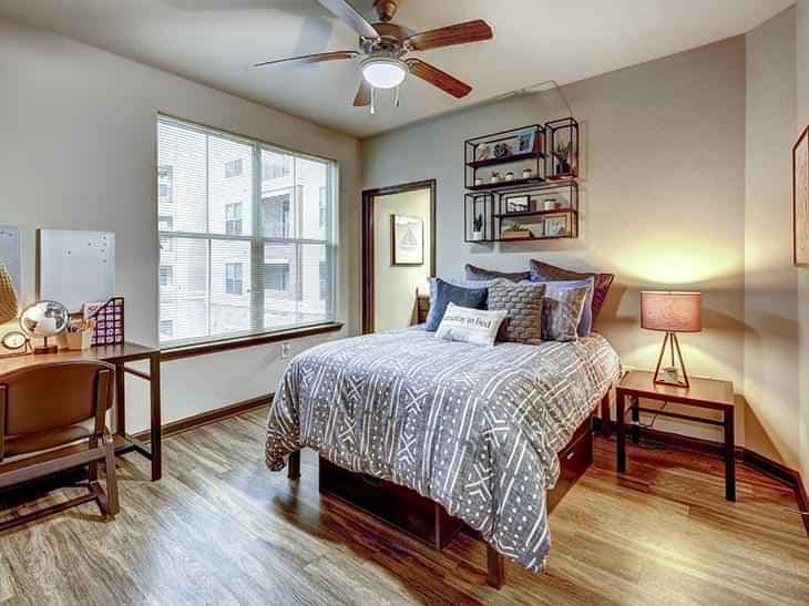 2 Bed 2 Bath - Image 1