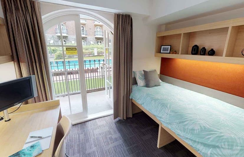 2 Bedroom Apartment  - Image 1