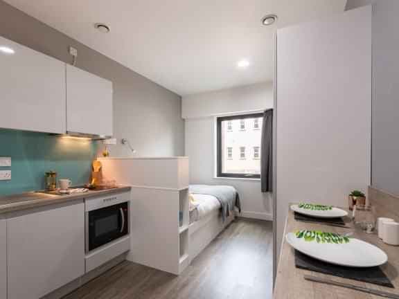 Premium Studio - Image 2