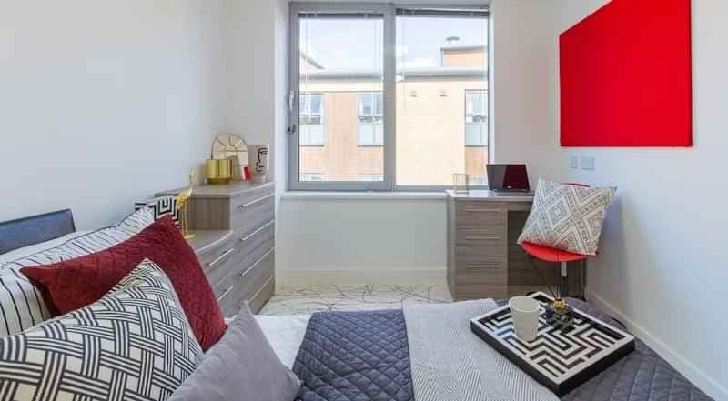 Studio Sapphire  - Image 4