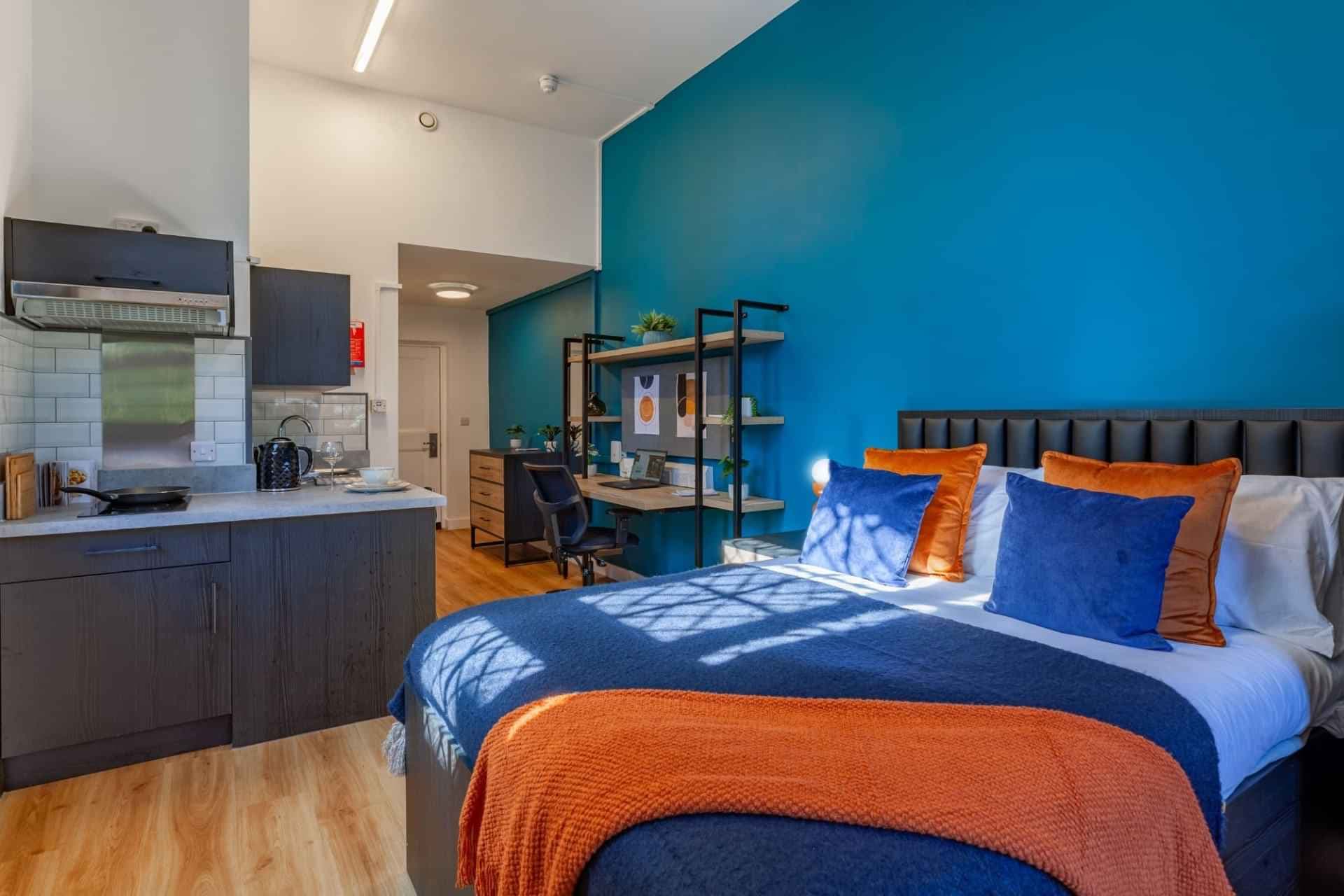 Premium Studio - Image 1