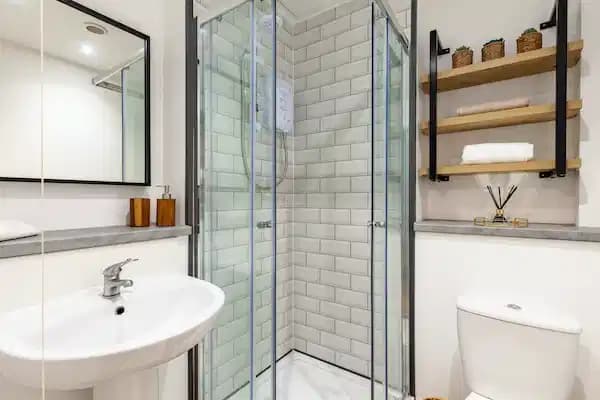 Classic Studio - Image 2