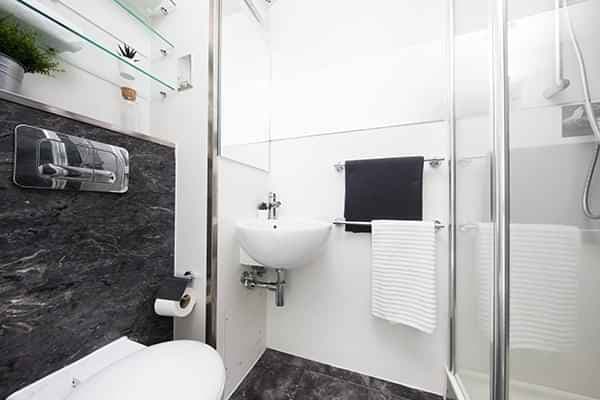 Premium Range 1 Ensuite  - Image 2