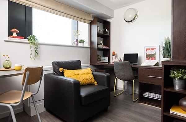 Premium Range 1 Studio - Image 2