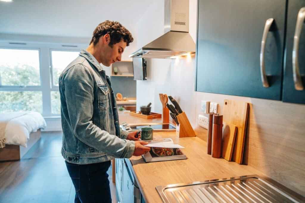 Gold Studio - Image 2