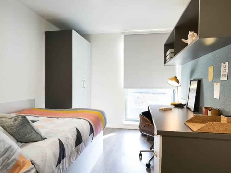 City En Suite Plus - Image 1