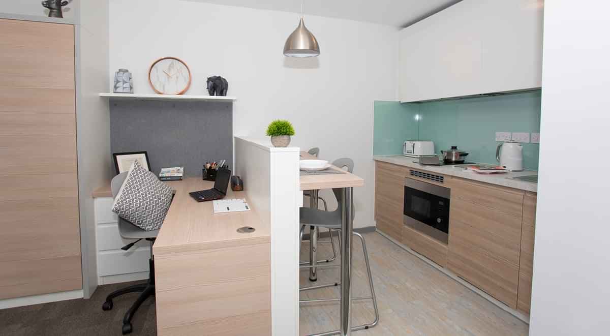 Superior Balcony Studio - Image 2