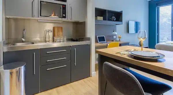 Luxury Studio - Image 6