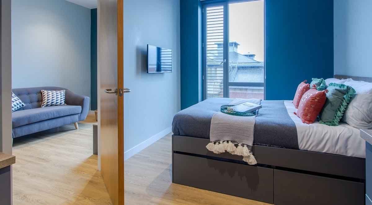 1 Bedroom Apartment - Image 1