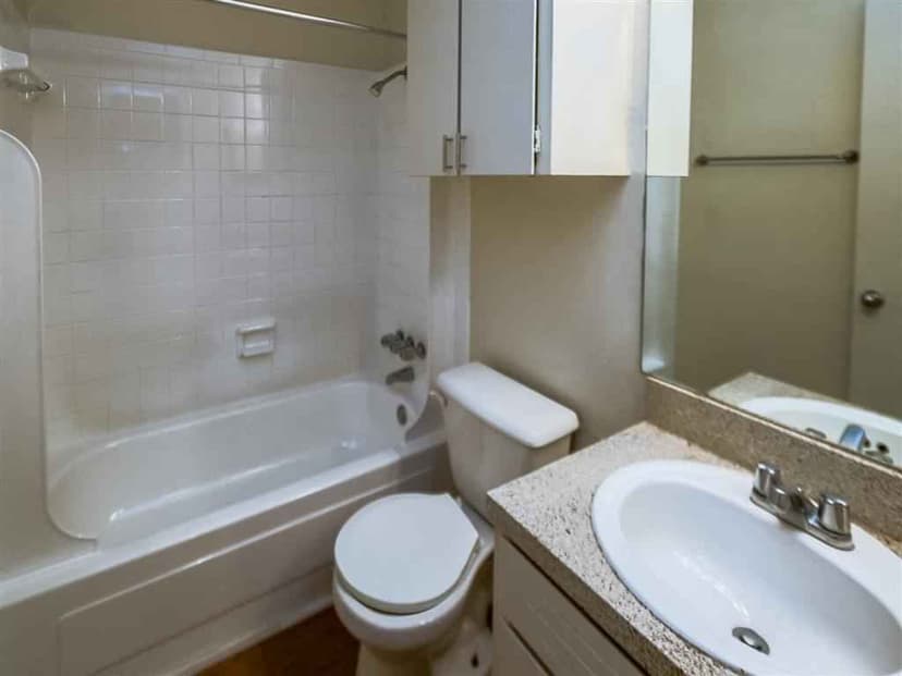 1 Bed 1 Bath - Image 3