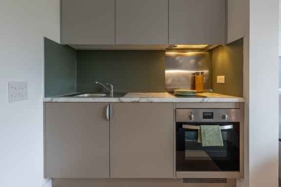 Platinum Studio River View - Image 2