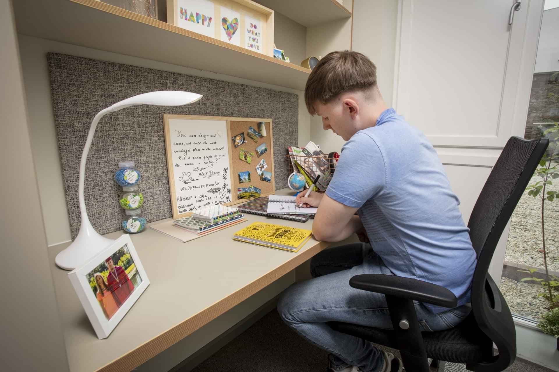 Bronze En-Suite - Image 12