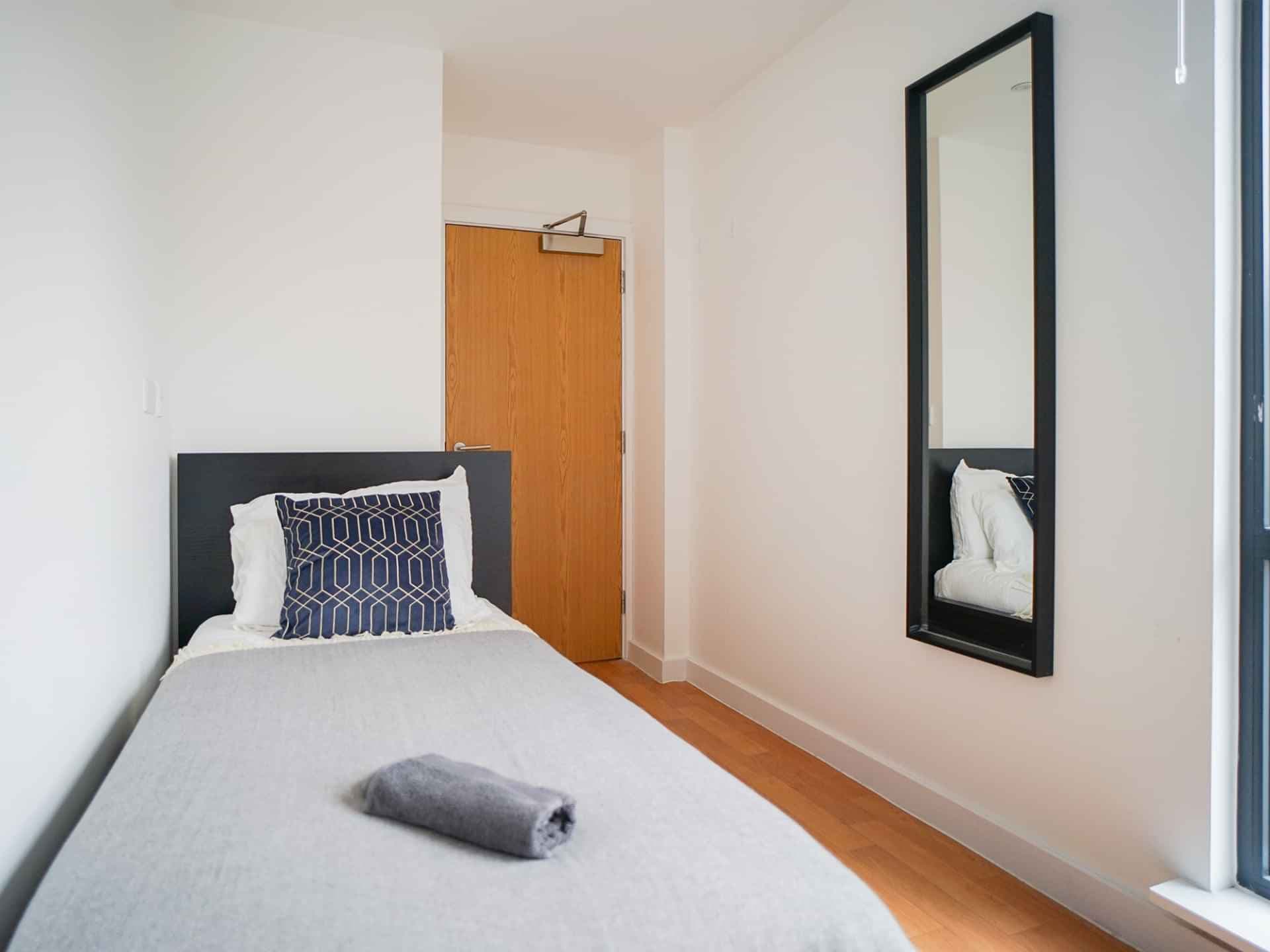 Two Bedroom Apartment - Image 1