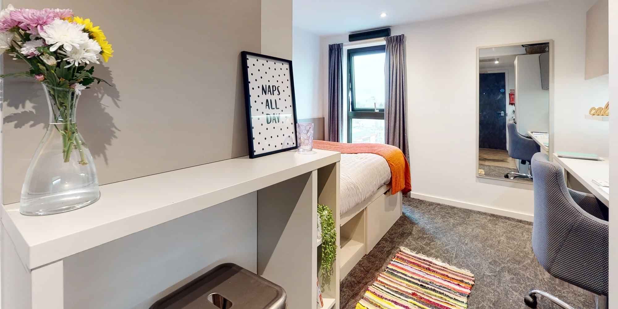 Gold Studio Penthouse - Image 7